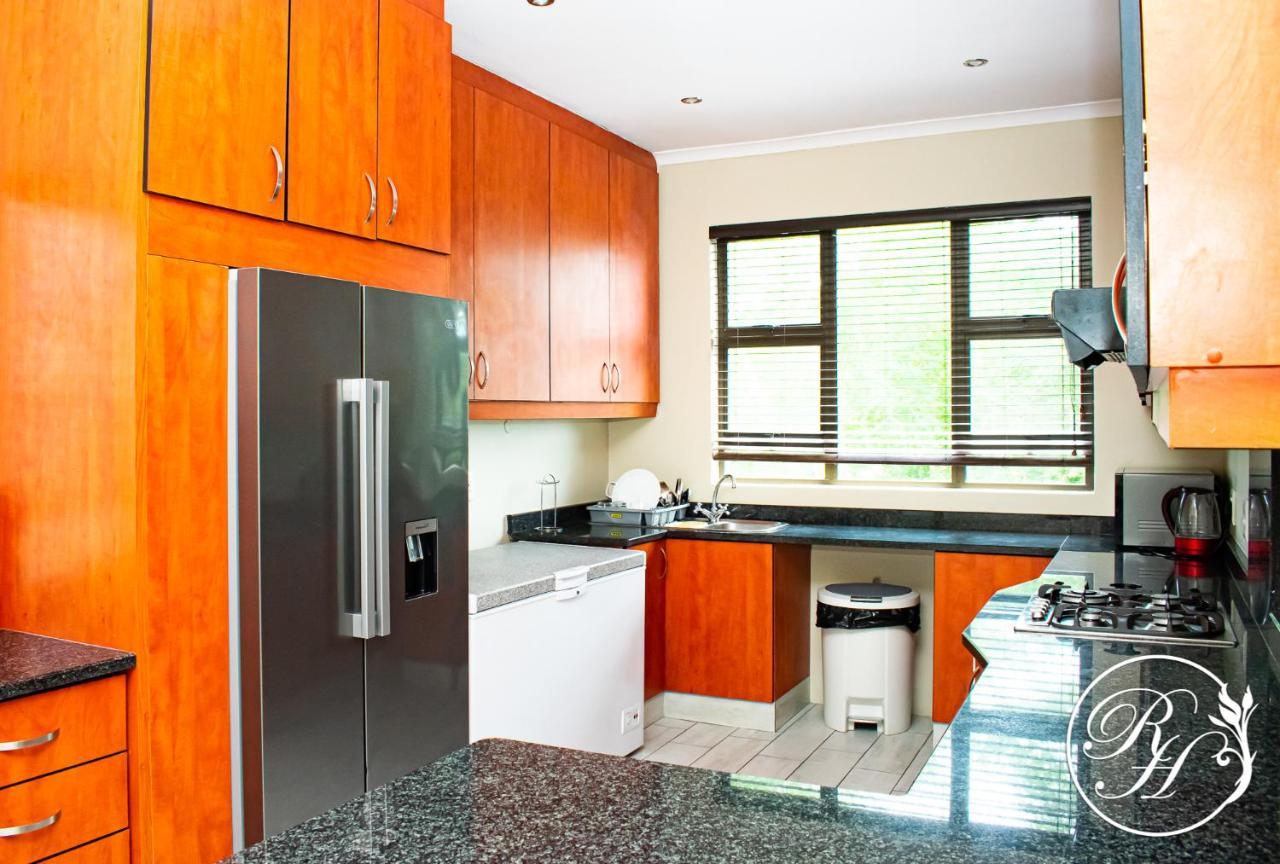 Roseland House Self Catering Apartment Durban Ngoại thất bức ảnh